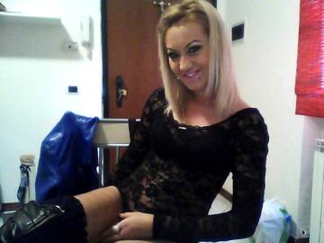 Public Photo of DivaCattiva87