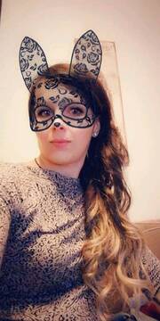 Public Photo of Rosyg