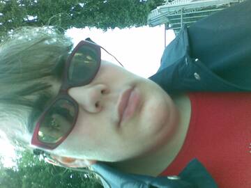 Io alla fermata del bus